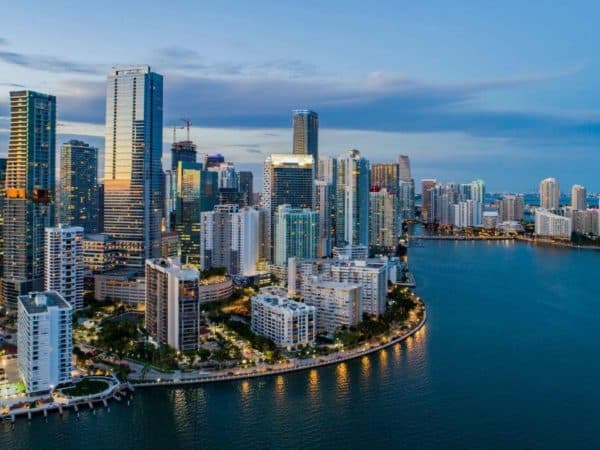 imgi_8_Brickell-neighborhood